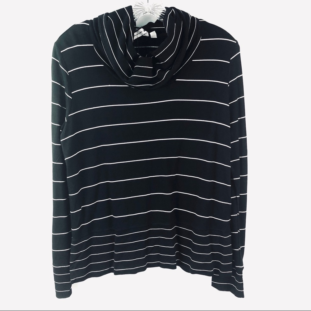 Cable & Gauge  Long Sleeve Top